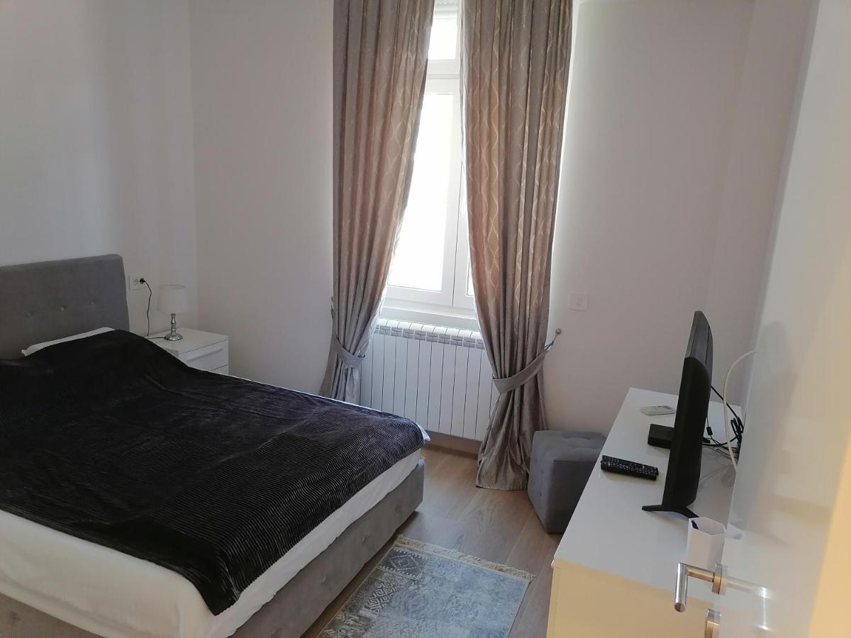 Appartamento Beograd Centar Esterno foto